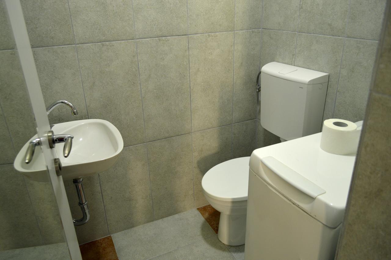 Community Park Apartment Ni Eksteriør billede